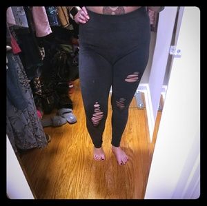 L/XL womens charcoal distressed leggings